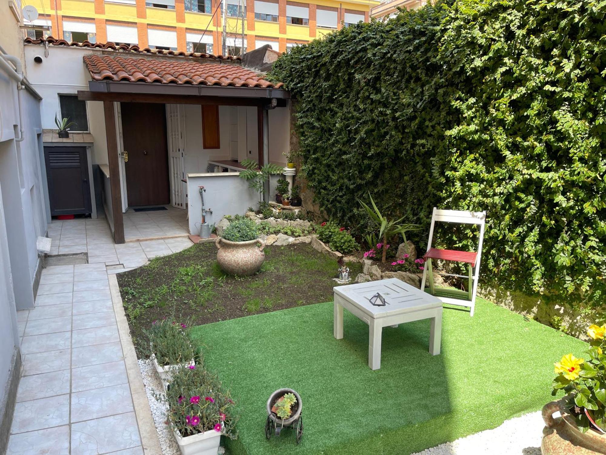 House With Private Garden Apartment Rome Exterior photo